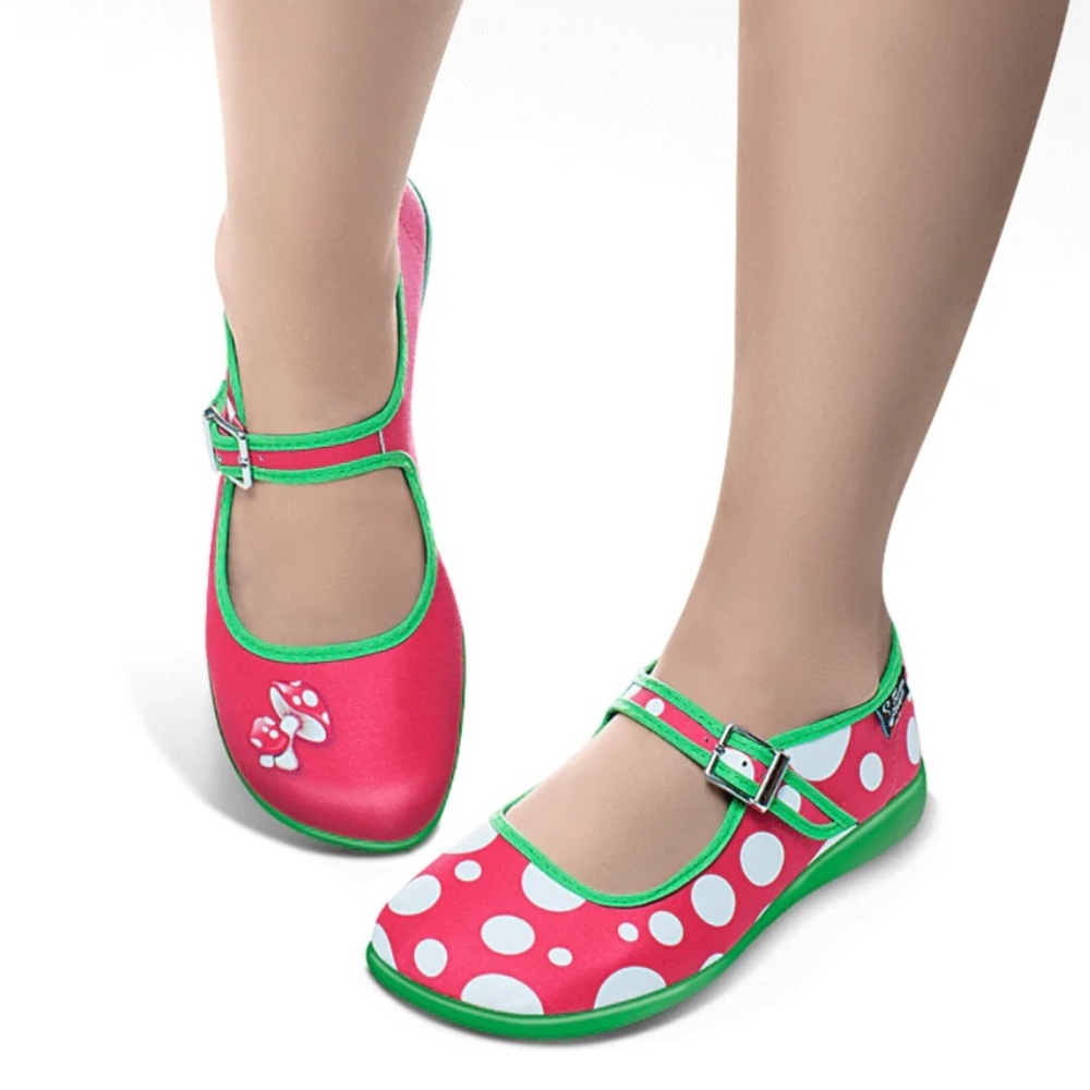 Chocolaticas Moosh NWT Mary Jane Flat